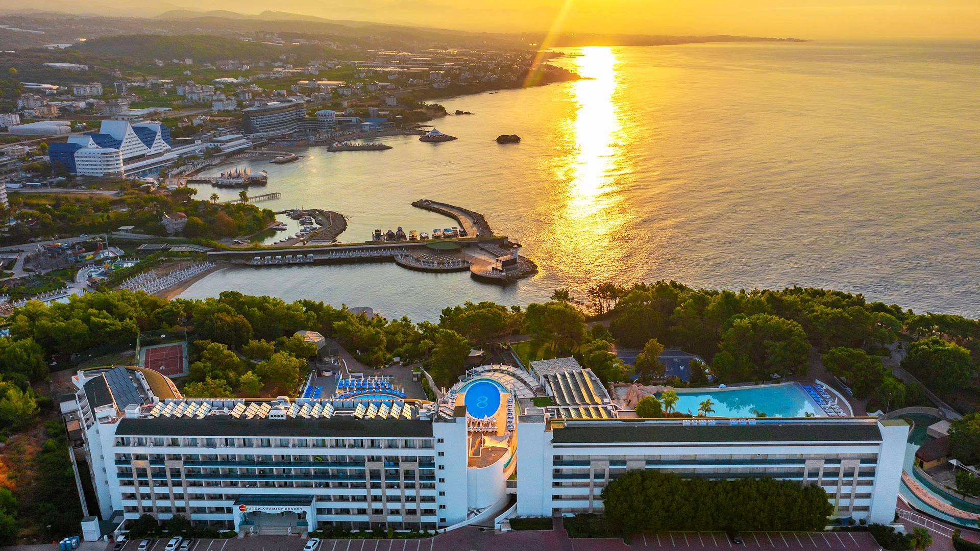 A Good Life Utopia Family Resort – снимка 36