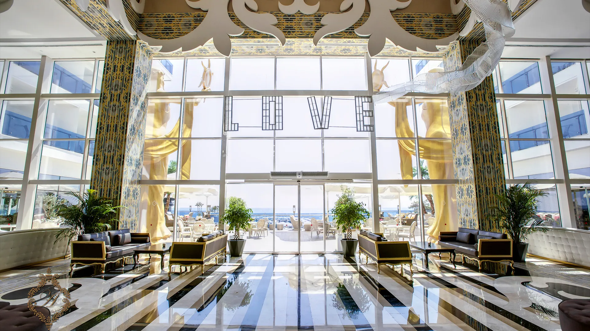 Azura Deluxe Resort & Spa Hotel – снимка 31