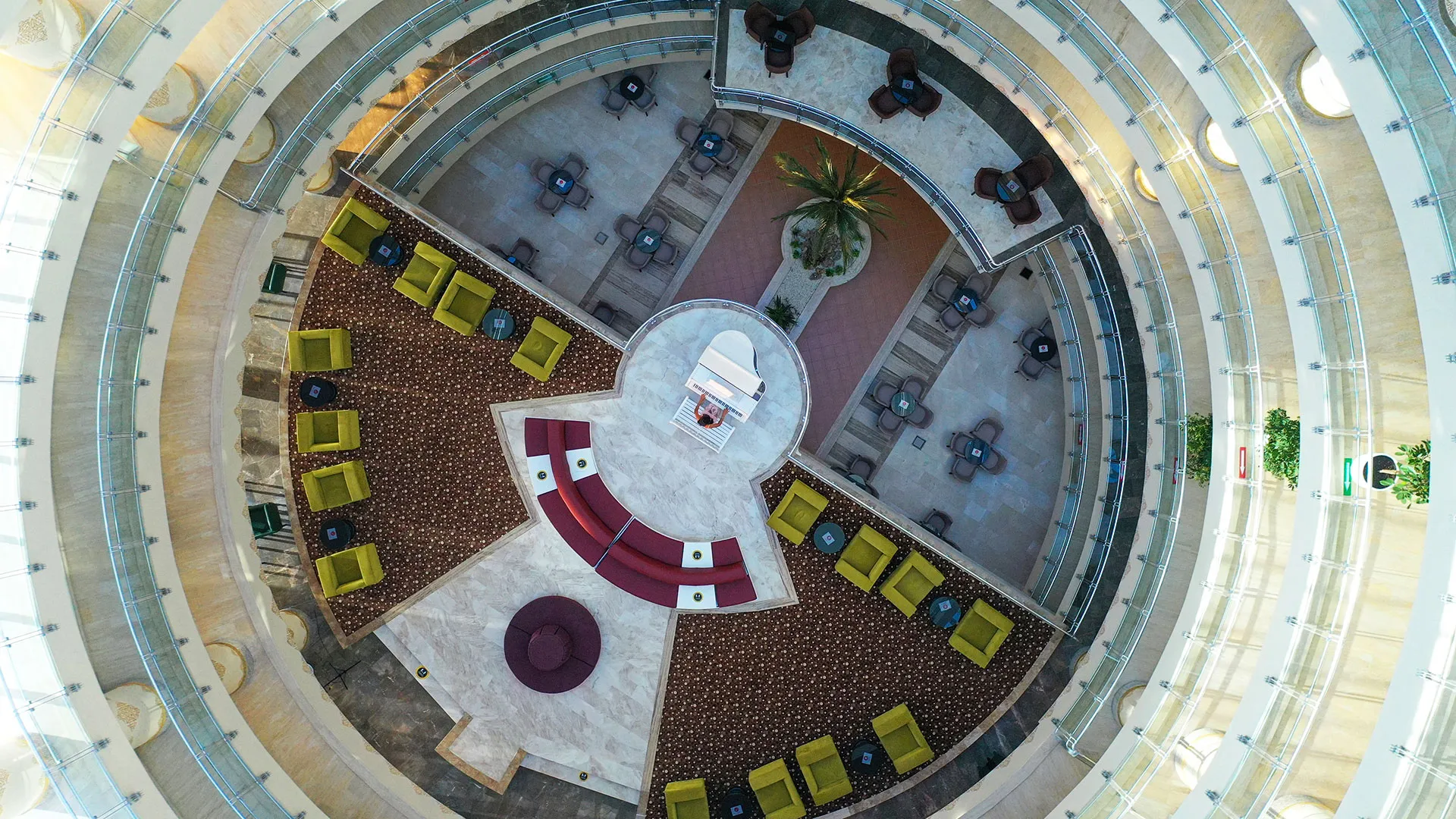 Crystal Admiral Resort & Spa – снимка 9