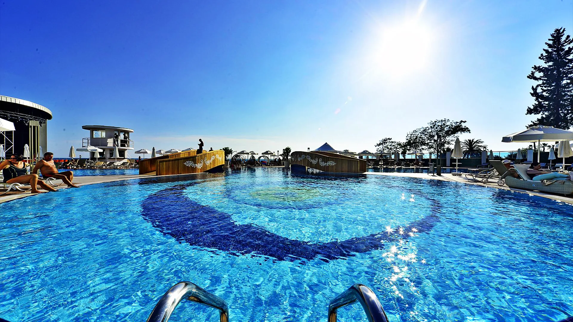 Azura Deluxe Resort & Spa Hotel – снимка 15