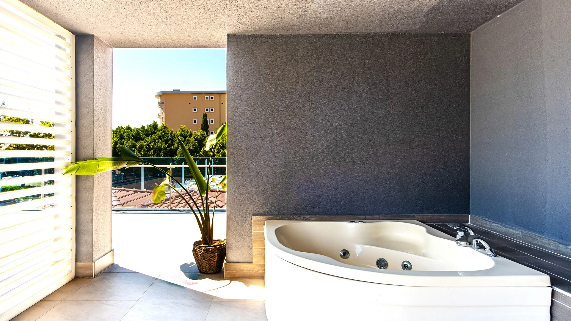 White City Beach Hotel – снимка 19