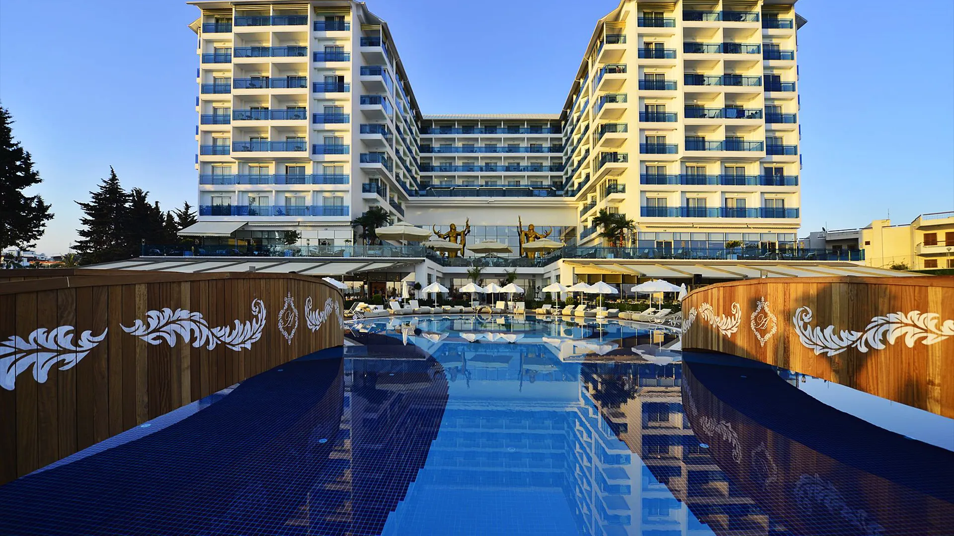 Azura Deluxe Resort & Spa Hotel – снимка 5