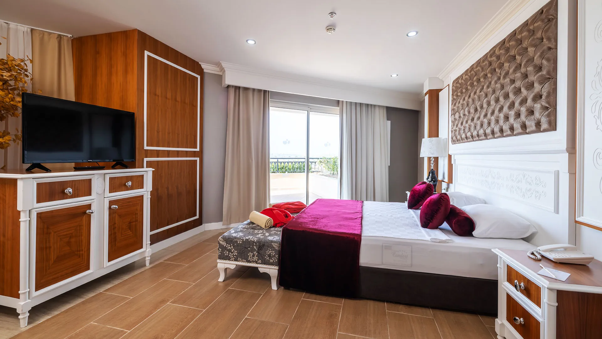 Crystal Sunset Luxury Resort – снимка 20