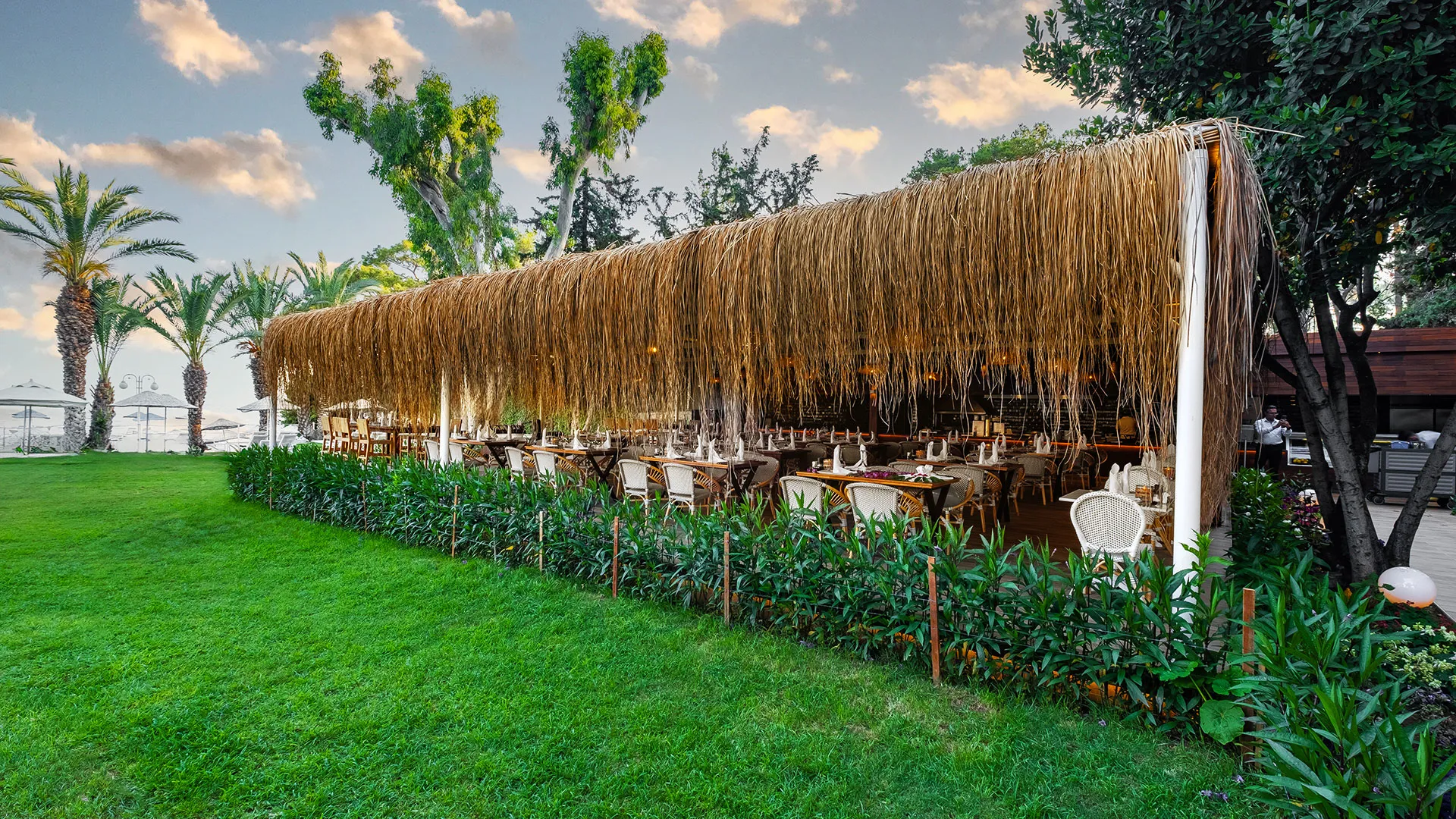 Utopia Resort & Residence – снимка 15