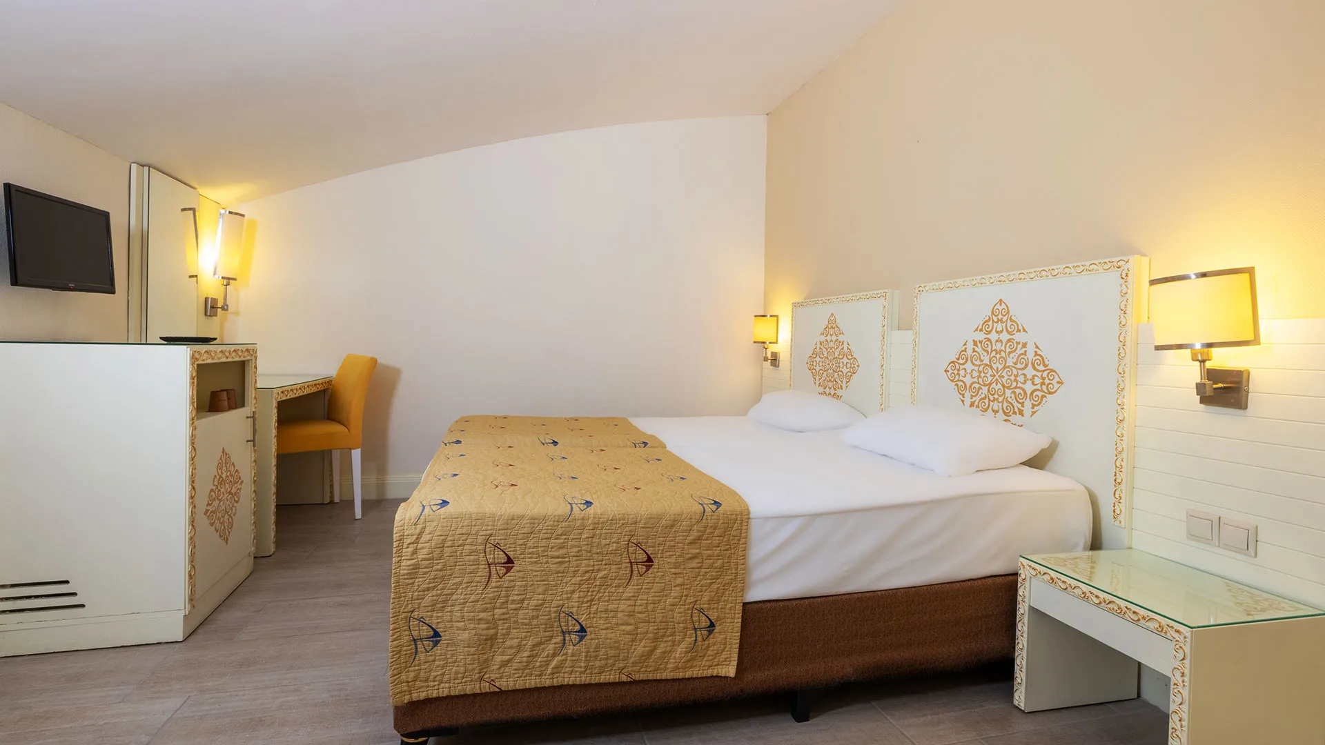 Crystal Admiral Resort & Spa – снимка 29