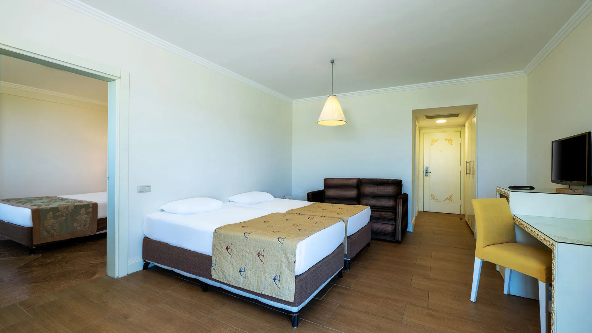 Crystal Admiral Resort & Spa – снимка 34
