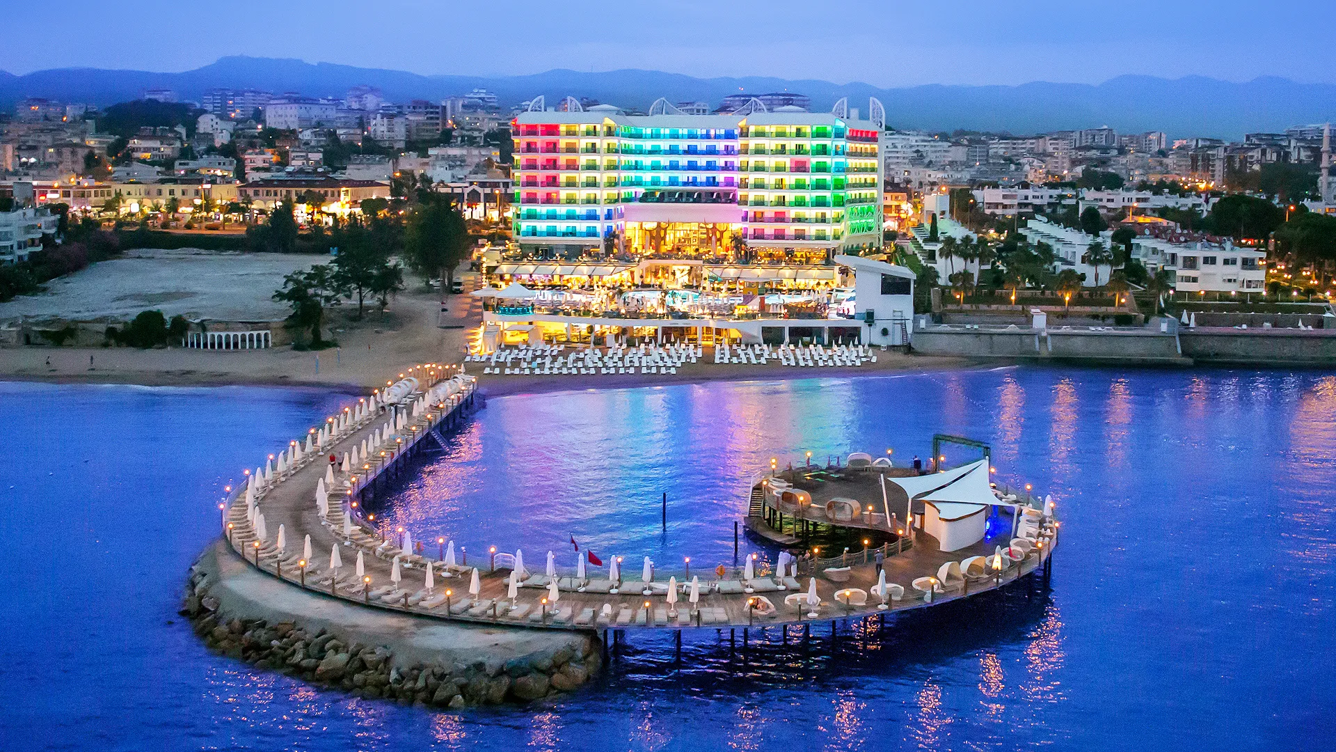 Azura Deluxe Resort & Spa Hotel – снимка 2