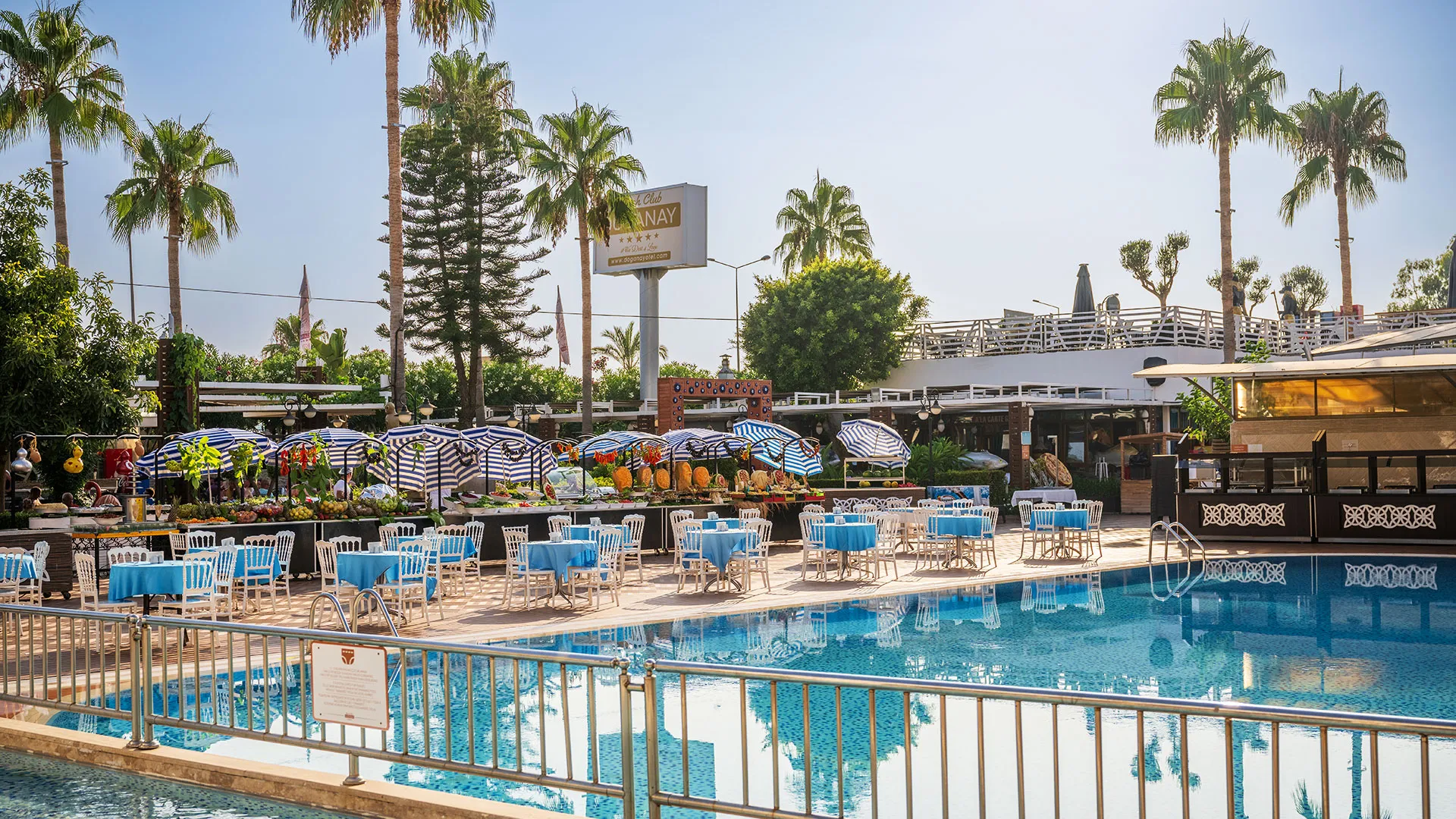 Doganay Beach Club – снимка 2