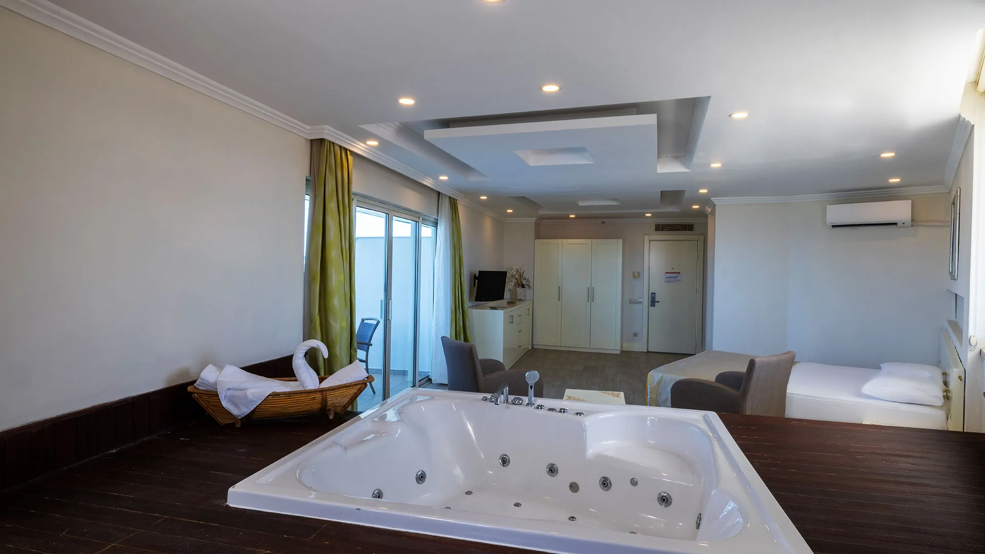 Crystal Admiral Resort & Spa – снимка 41