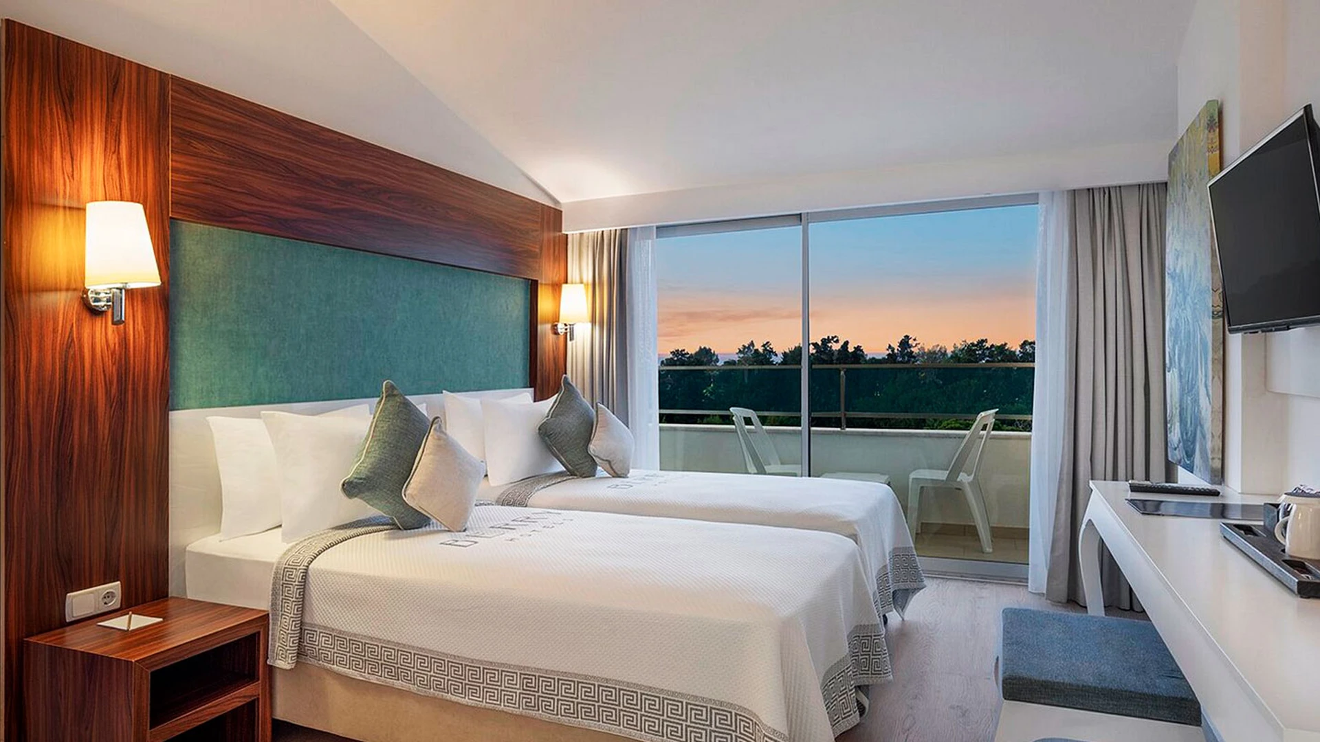 Berry Blue Hotel – снимка 19