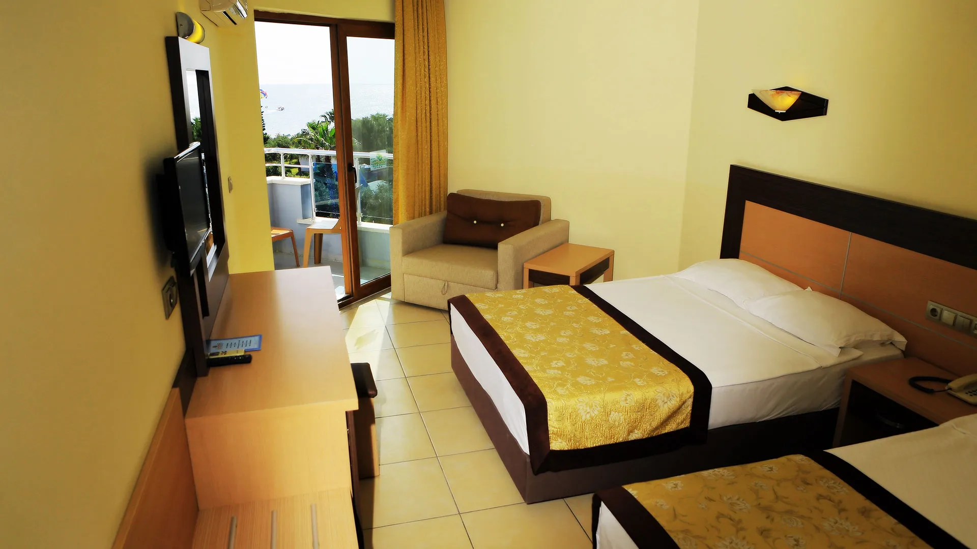 Caretta Beach Hotel – снимка 21