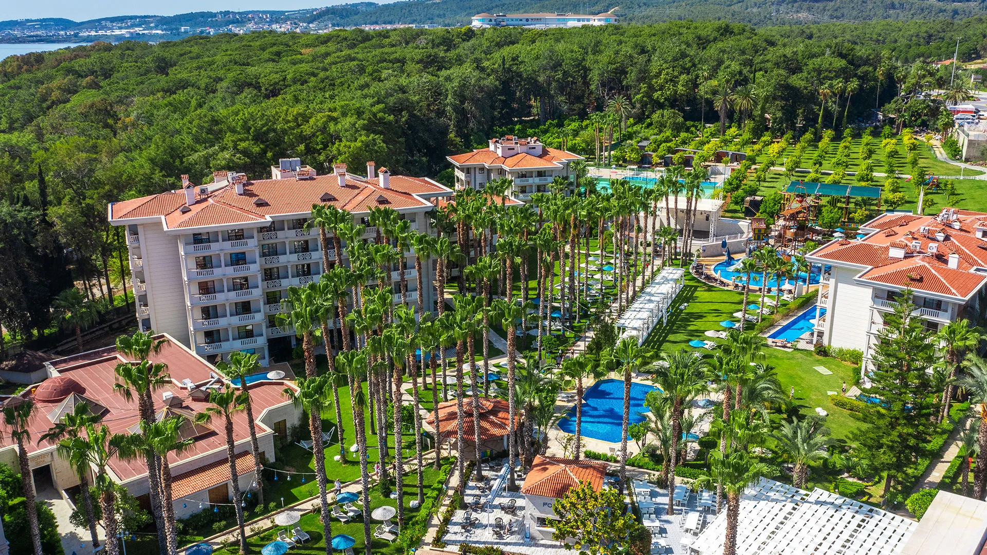 Utopia Resort & Residence – снимка 3