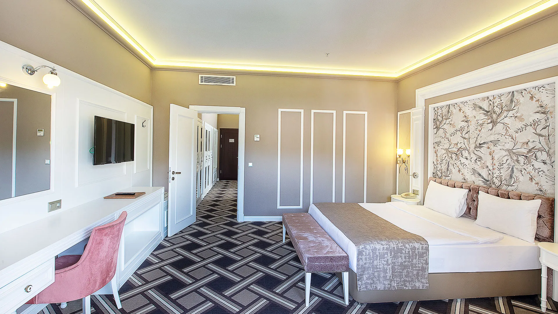 Utopia Resort & Residence – снимка 38