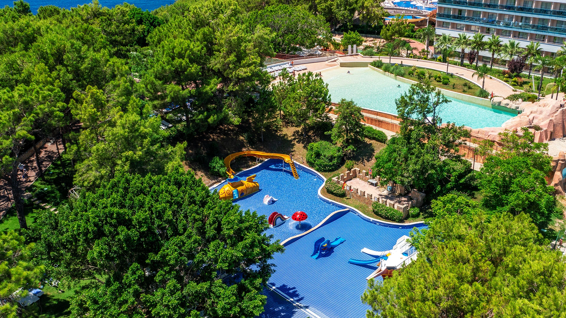 A Good Life Utopia Family Resort – снимка 70