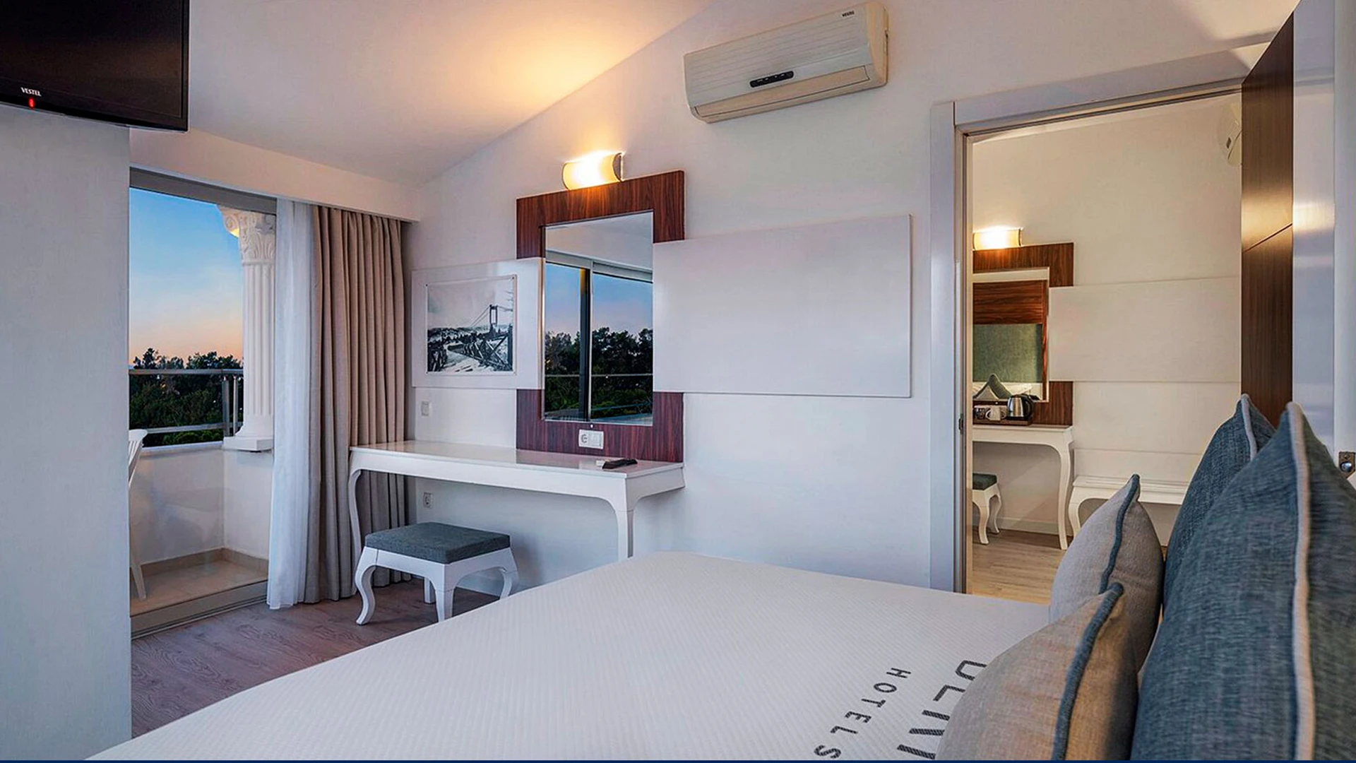 Berry Blue Hotel – снимка 17