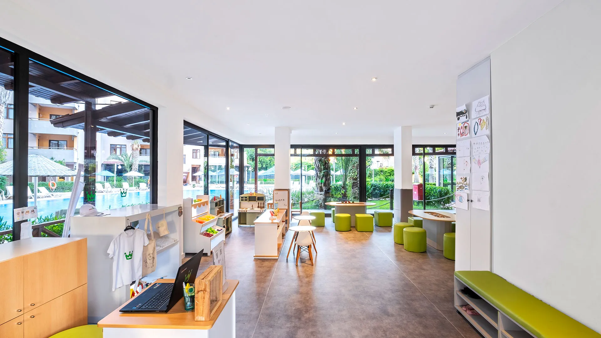 Utopia Resort & Residence – снимка 52