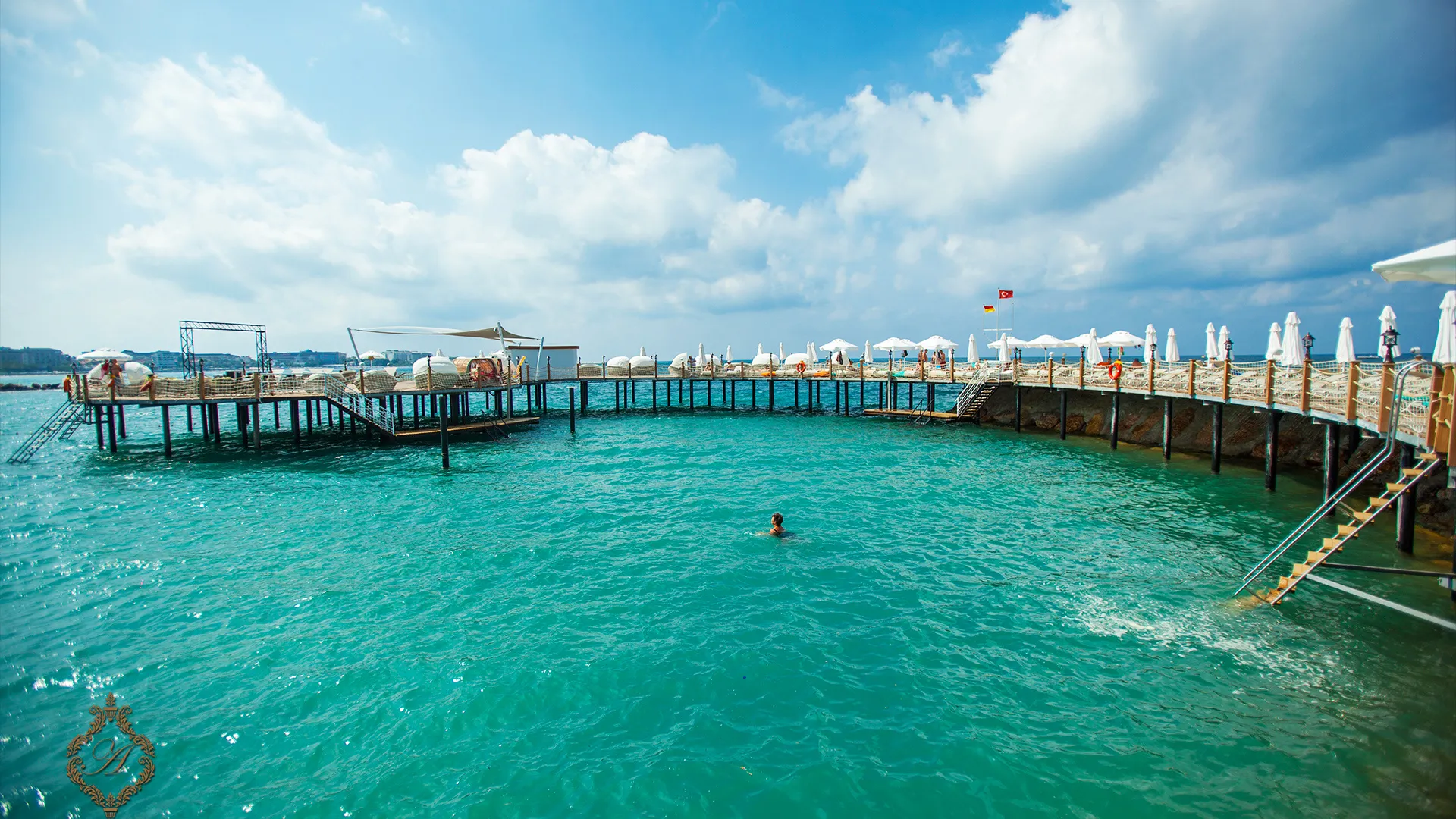 Azura Deluxe Resort & Spa Hotel – снимка 20