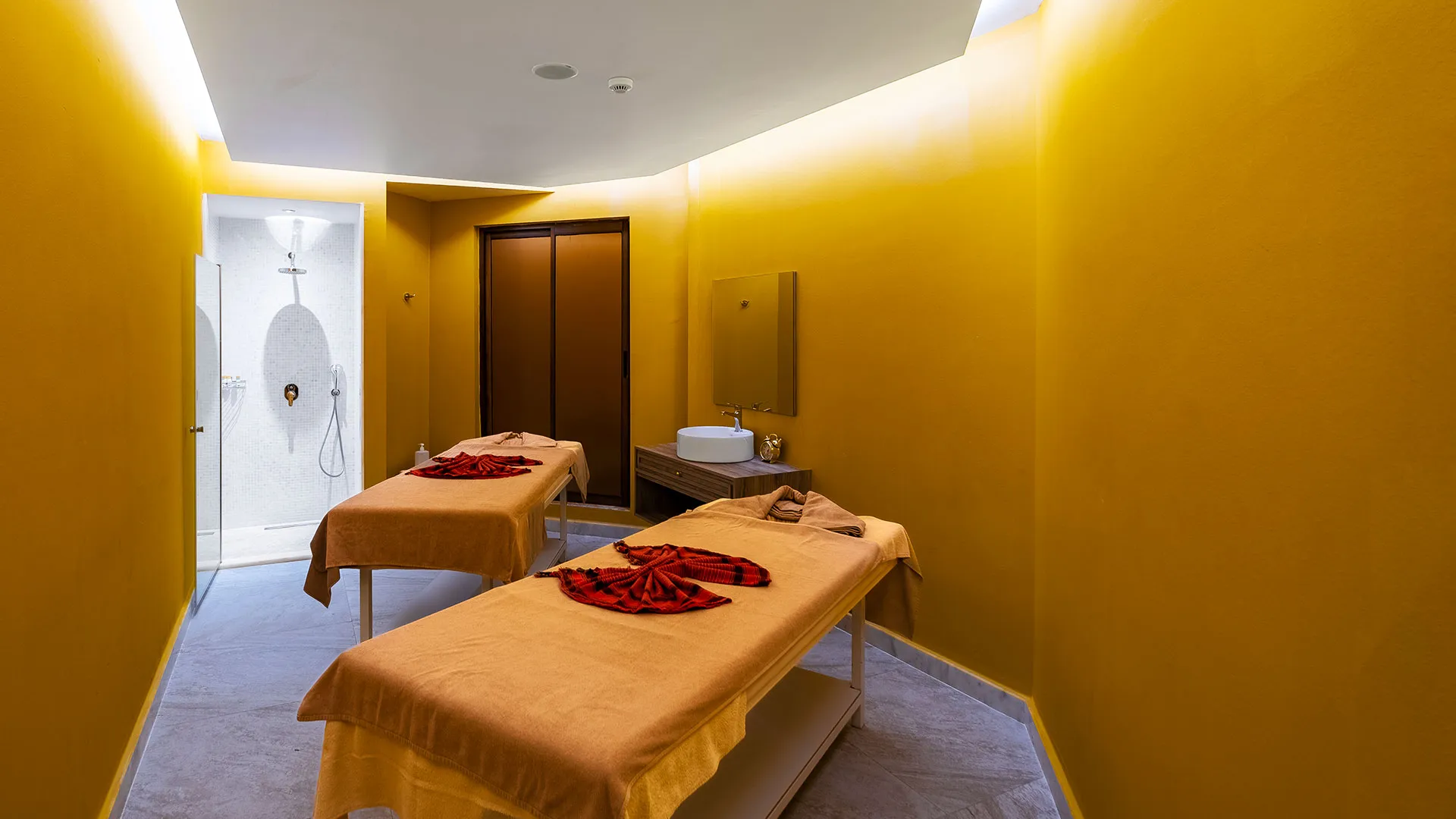 Utopia Resort & Residence – снимка 25